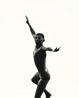 Aaron Siskind - Pleasures And Terrors Of Levitation 484