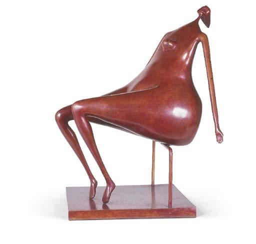 Abigail Varela - Modelo de trabajo sentada mirando Luna