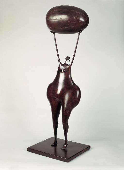 Abigail Varela - Mujer con objeto comestible