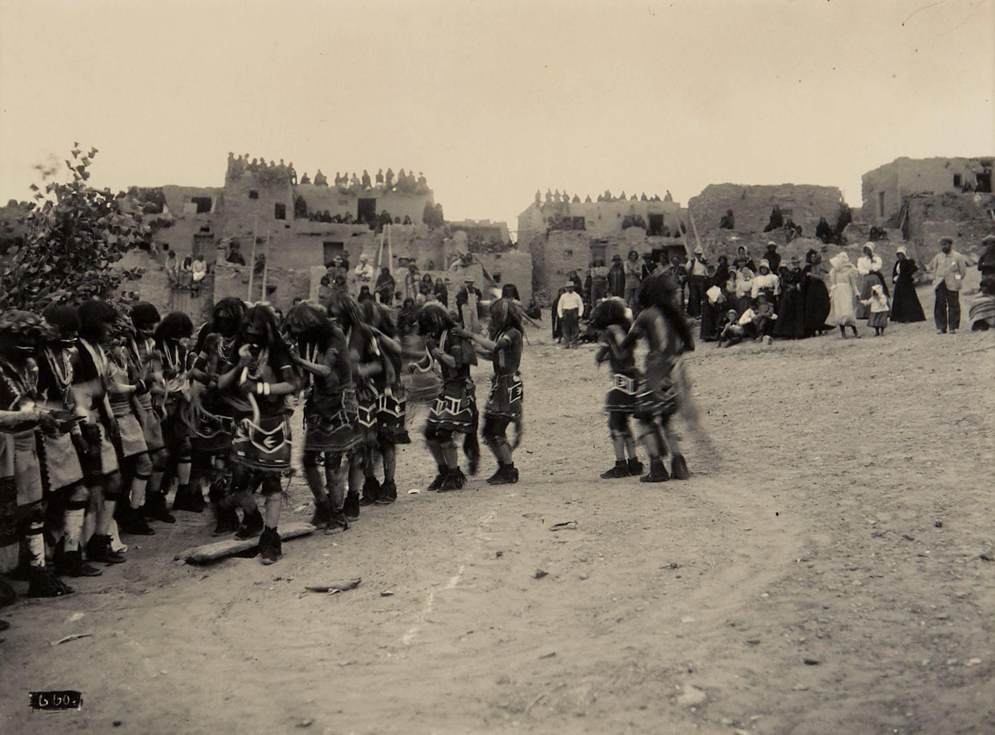 Adam Clark Vroman - Snake Dance At Oraibi (Carrying The Snakes)