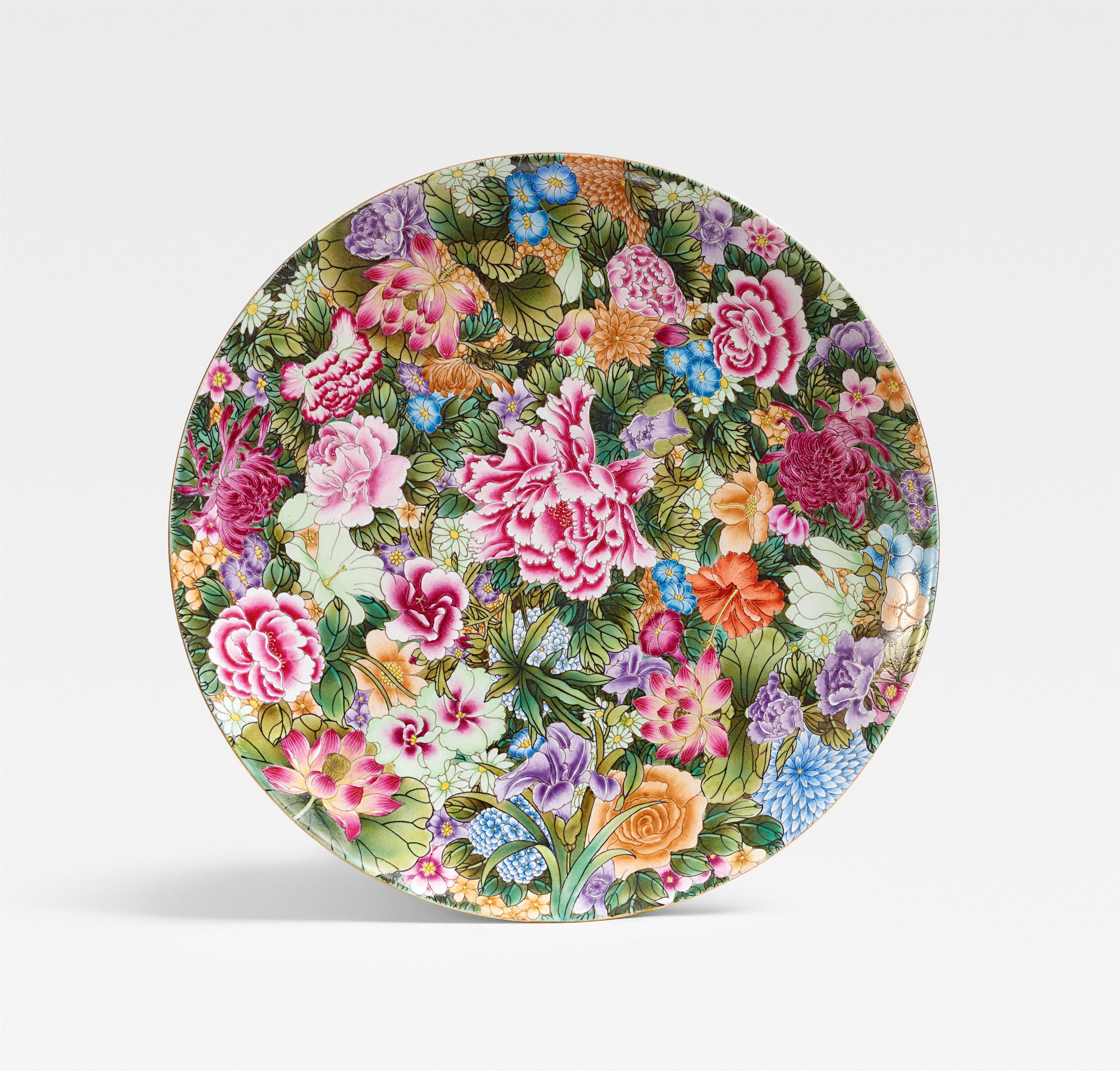 Ai Weiwei - Small plate with flowers