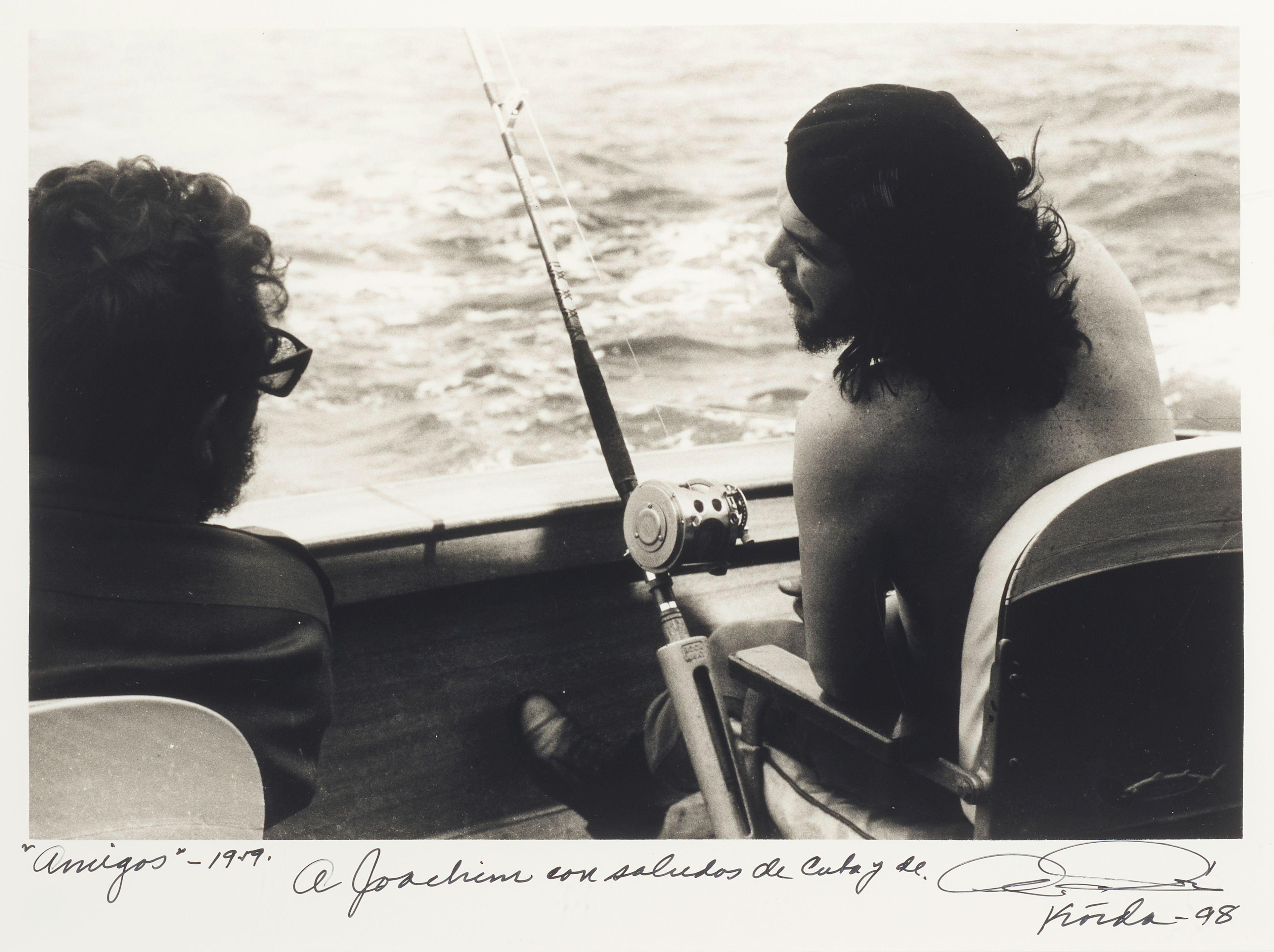 Alberto Korda - Amigos, Che Guevara and Fidel Castro Fishing
