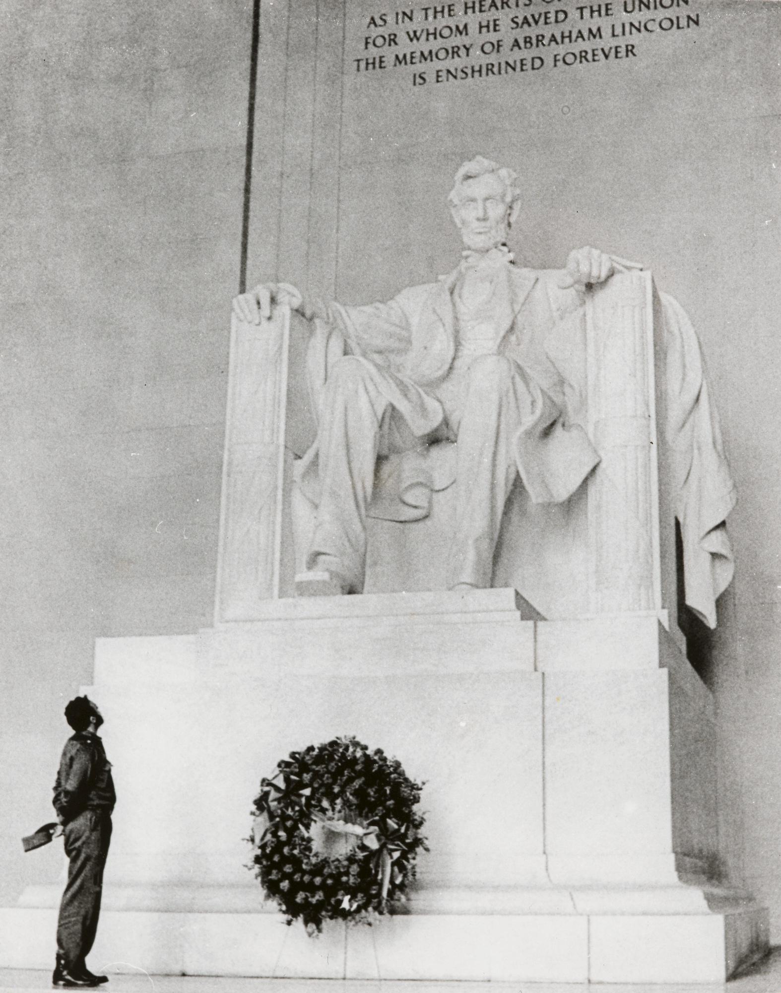 Alberto Korda - \'David Y Goliath\', 1959