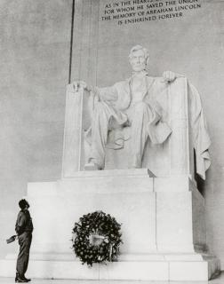 Alberto Korda - \'David Y Goliath\', 1959