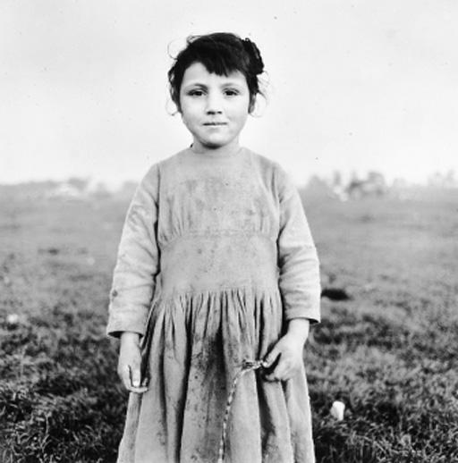 Alen Macweeney - Images of Ireland, 1965-72, Hyperion Press, 1979