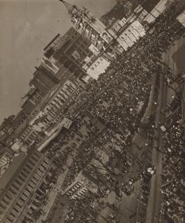Alexander Rodchenko - Pushkin Square, 1932