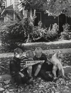 Alfred Eisenstaedt - An American Block, Hamilton, Ohio