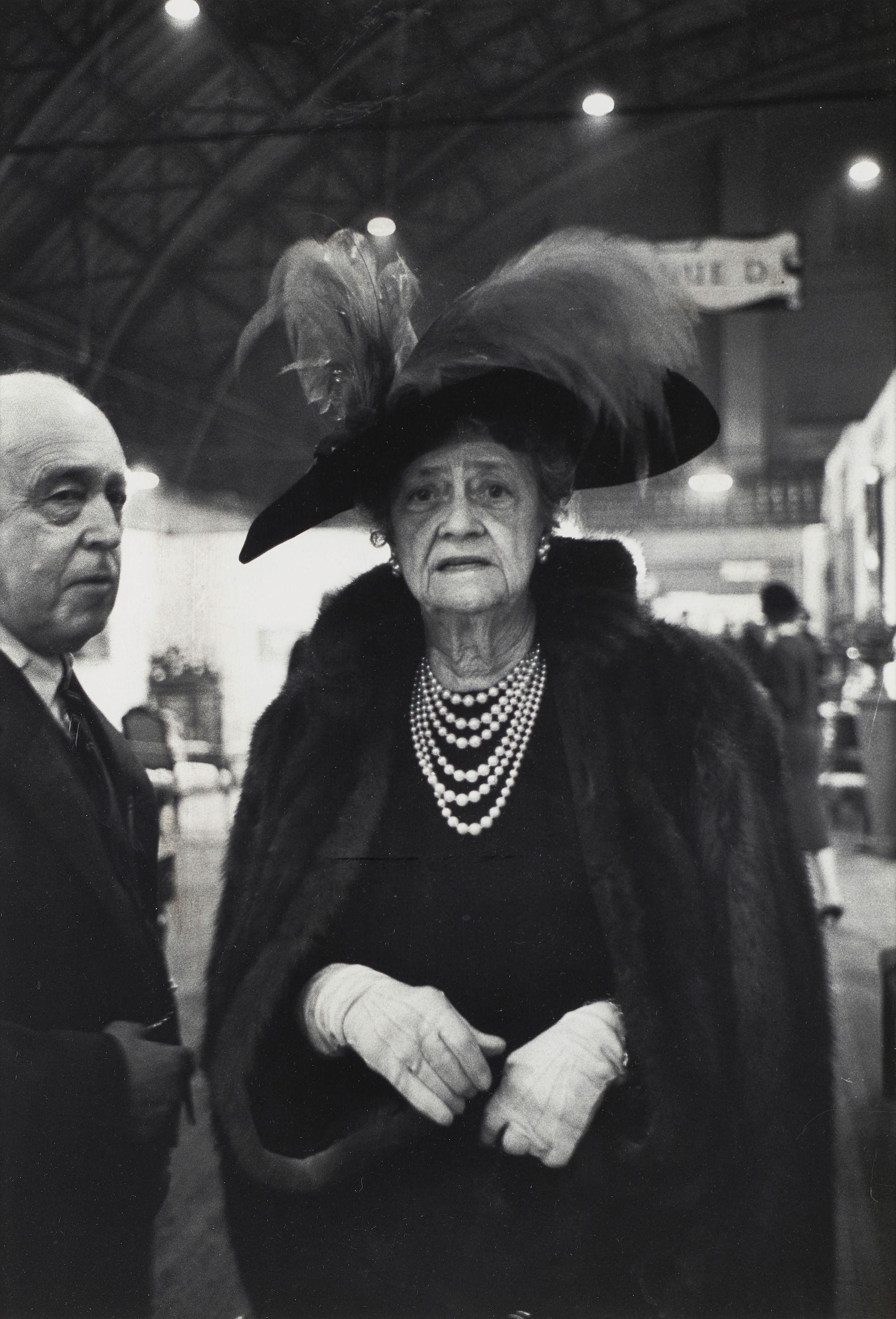 Alfred Eisenstaedt - \'Opening of Antique Fair, NYC\'