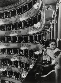 Alfred Eisenstaedt - \'Premier At La Scala - Milan\'