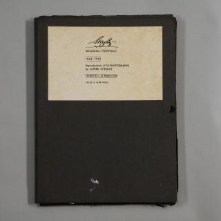 Alfred Stieglitz - Memorial Portfolio (incomplete)