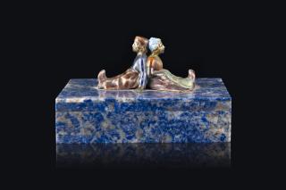 Alfredo Ravasco - A lapis lazuli box, signed on the right side (cm 11x7x9)