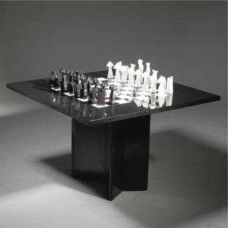 Alicia Penalba - Chess Set And Board