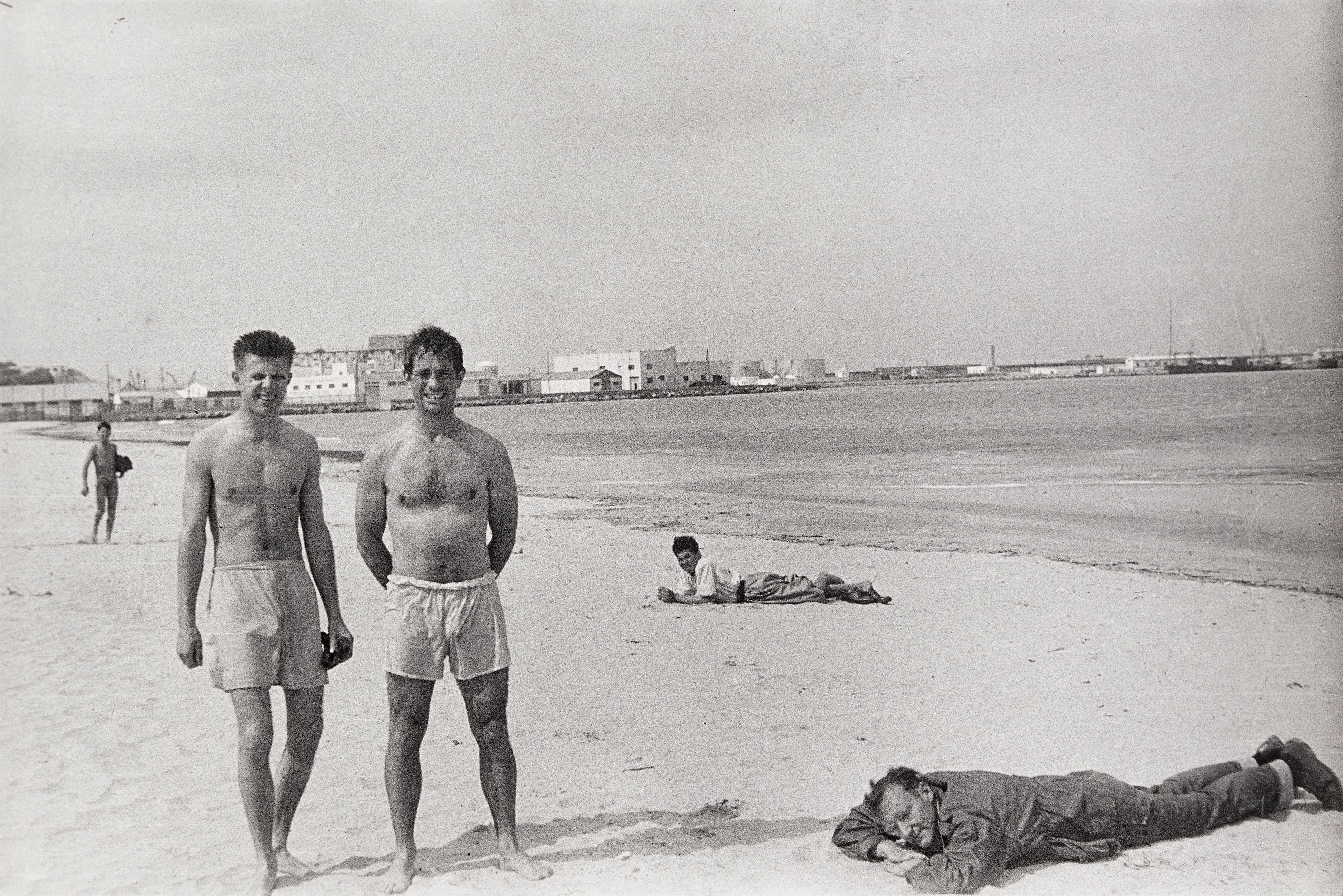 Allen Ginsberg - Jack Kerouac, Peter Orlovsky And William S. Burroughs, Tanger Beach
