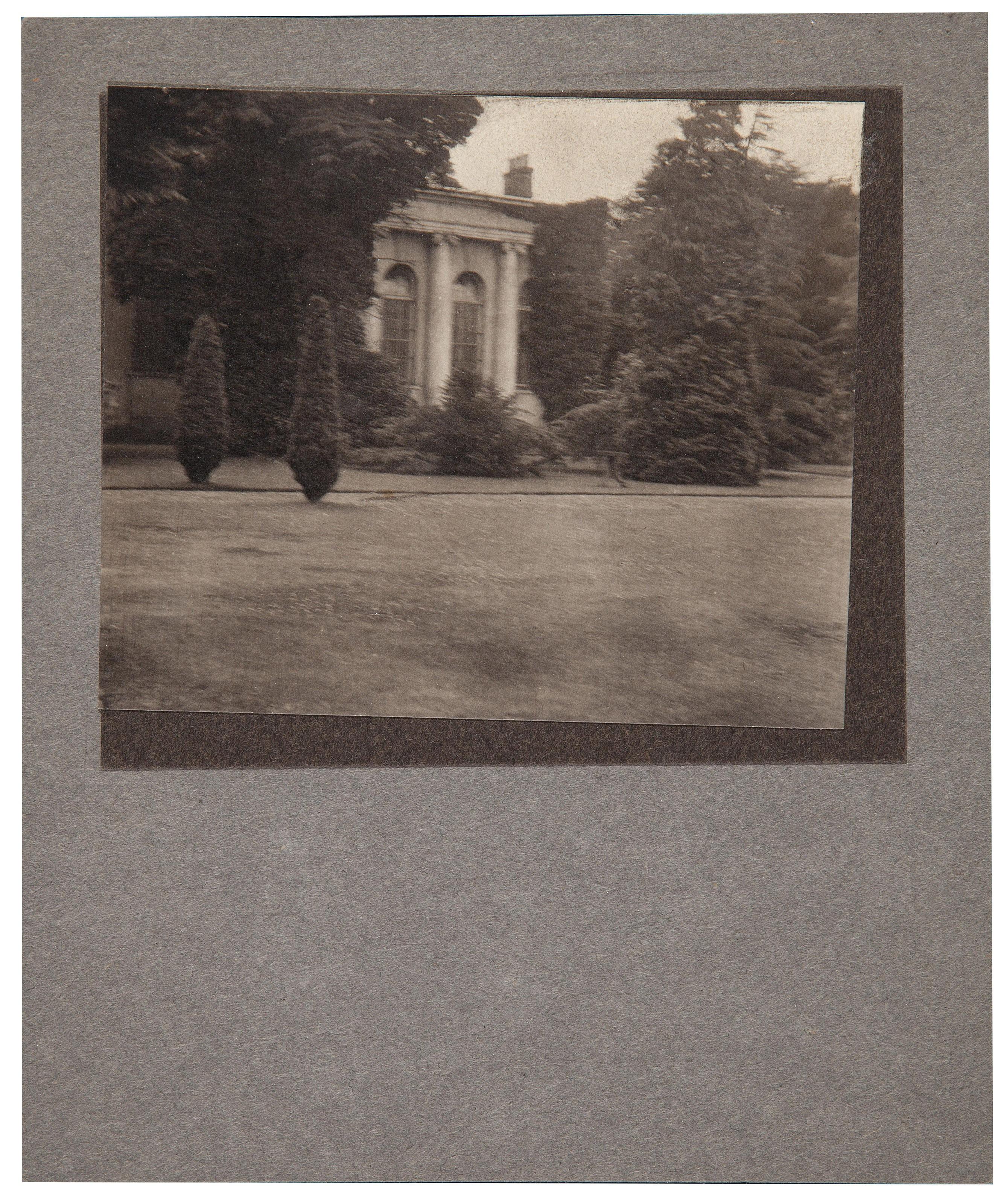 Alvin Langdon Coburn - Moor Park (Lord Ebury), c. 1915