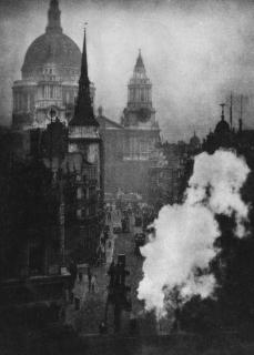 Alvin Langdon Coburn - St. Paul\'s from Ludgate Circus, London (1905)