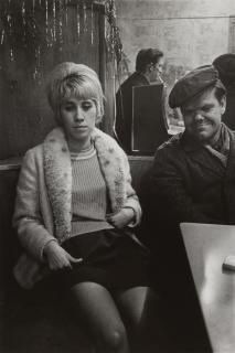 Anders Petersen - Mona und Zwerg (aus der Serie: Café Lehmitz, Hamburg)