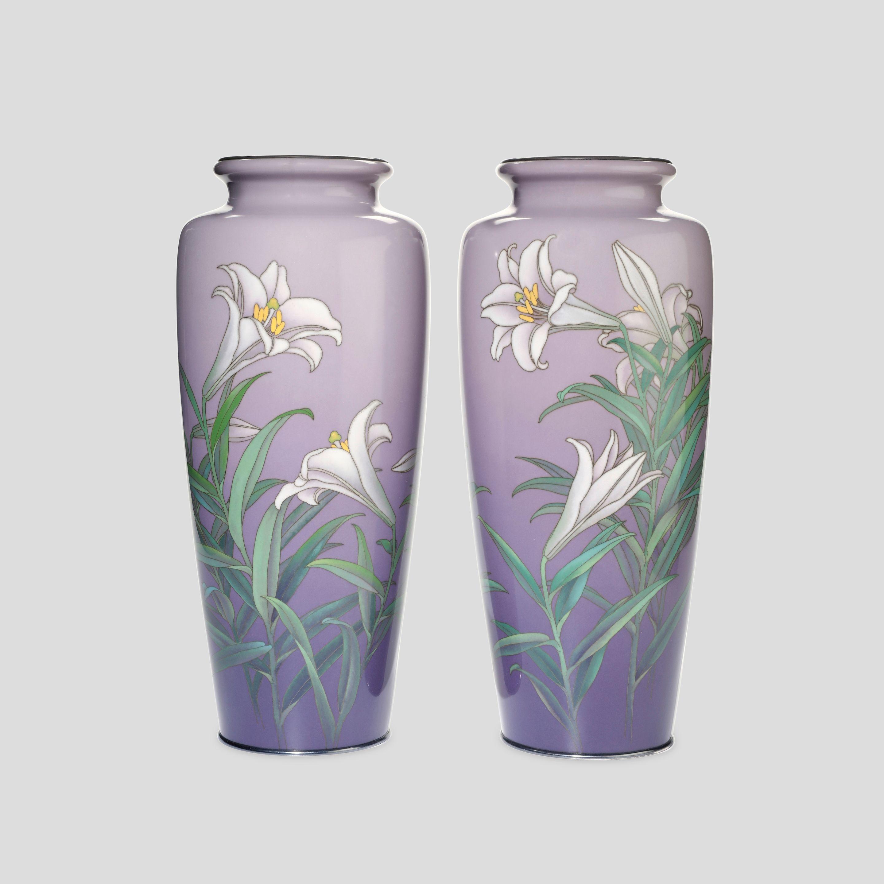 Ando Jubei - A pair of cloisonné-enamel vases
