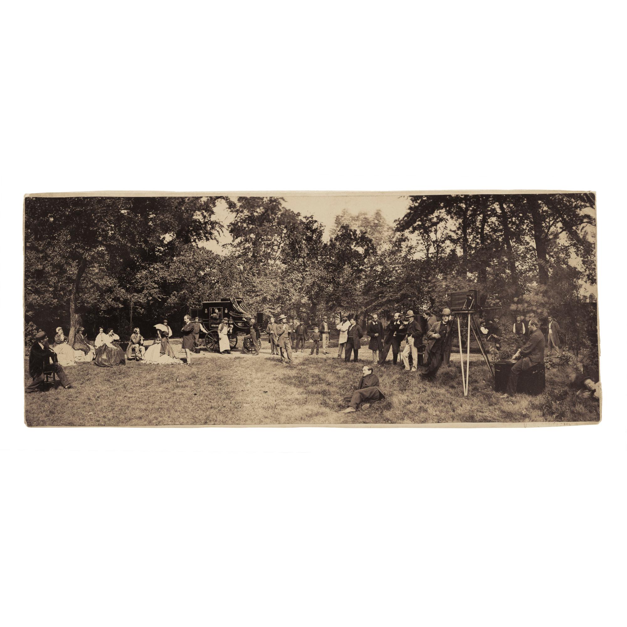 André Adolphe Eugène Disdéri - Autoportait, Vers 1855 Pifferari, Vers 1860 Photomontage Avec Disdéri Dans Le Parc De Neuilly, Vers 1860