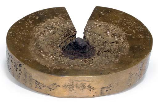 André Bucher - Abstract disk