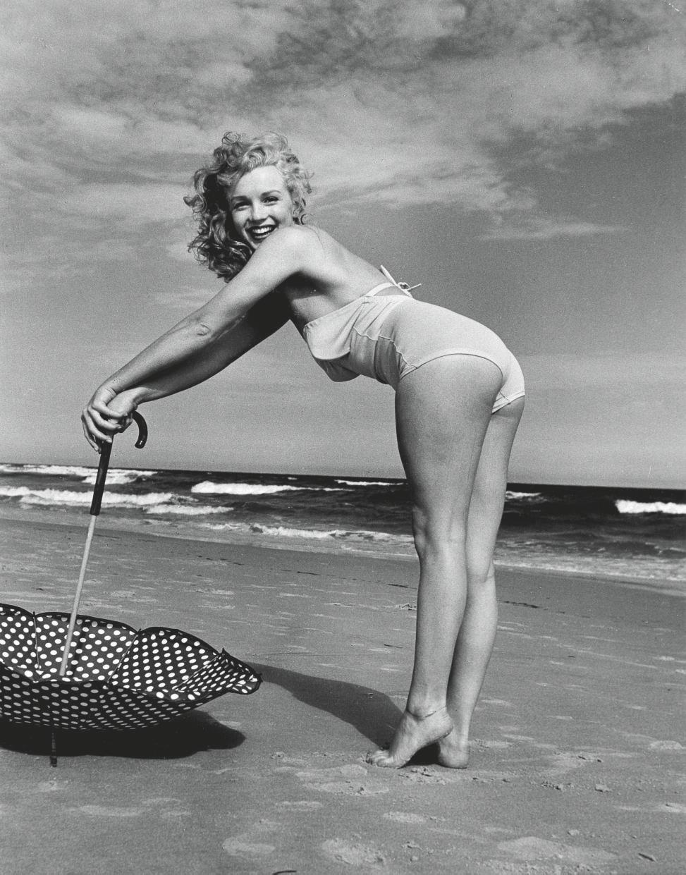 Andre De Dienes - Marilyn Monroe, Tobey Beach, 1949