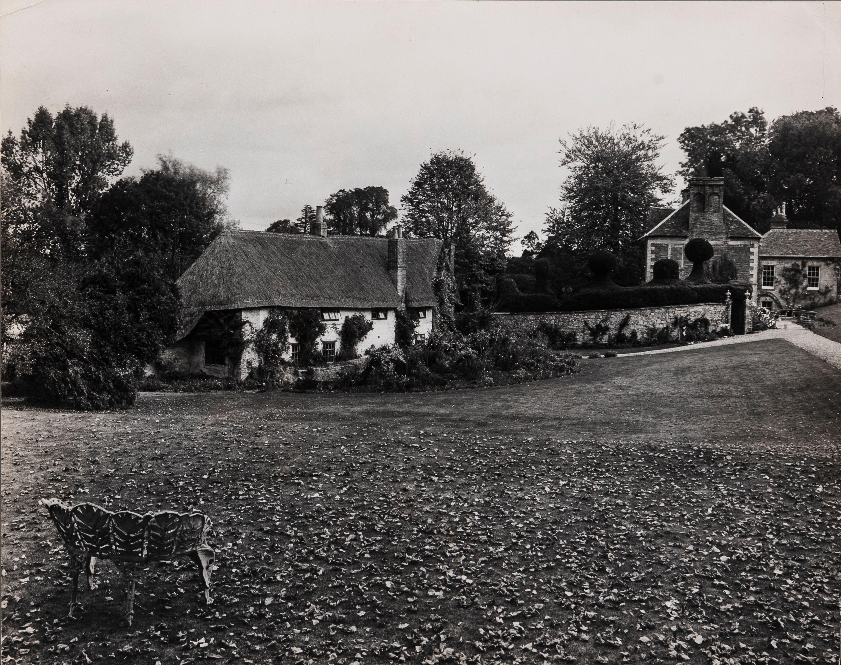 André Kertész - Cecil Beaton\'s Estate