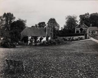 André Kertész - Cecil Beaton\'s Estate