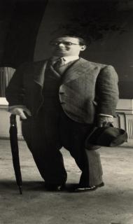 Andre Kertesz - Distortion of Carlo Rim, 1933