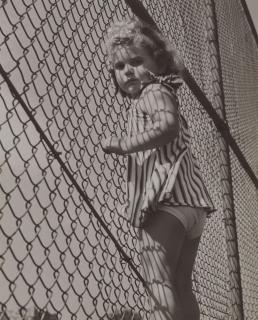 André Kertész - Little Girl, 1939