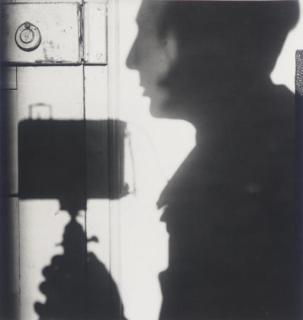 André Kertész - Self Portrait, Paris, 1926