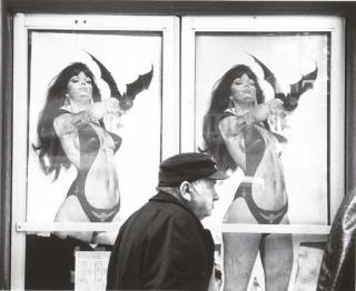 Andreas Feininger - Untitled (Man in front of a \