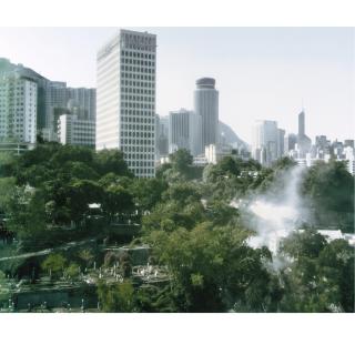 Andreas Gursky - Happy Valley Ii