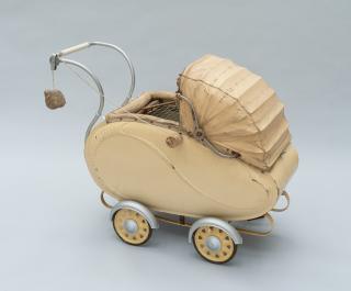 Andreas Slominski - Vogelfalle