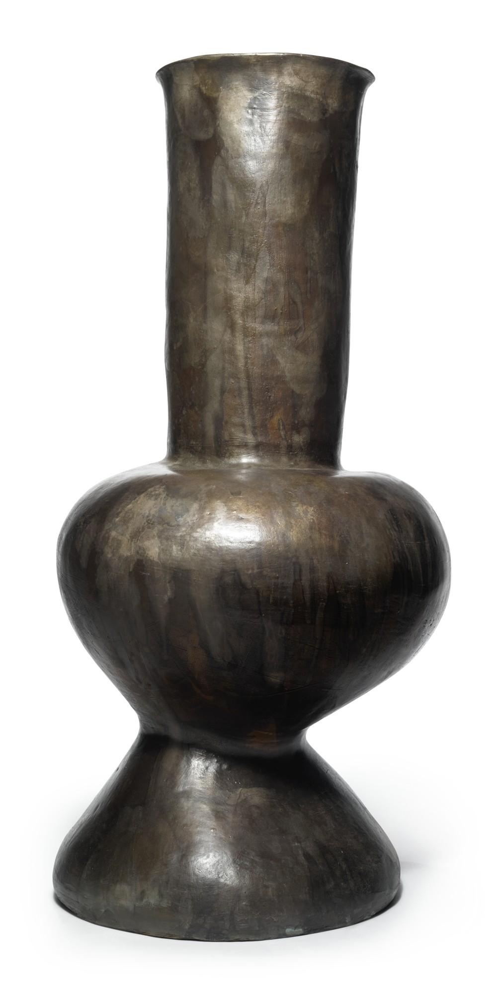 Andrew Lord - Vase. Round. [From Seven Bronzes]