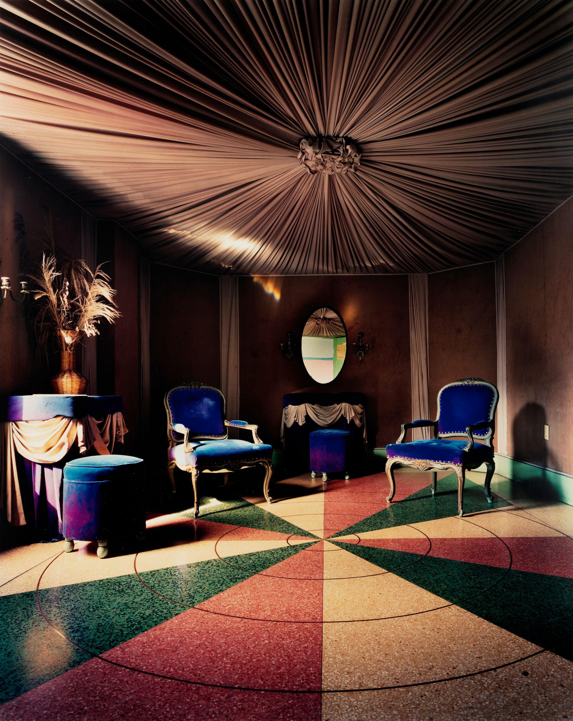 Andrew Moore - Tocador, Havana, Cuba