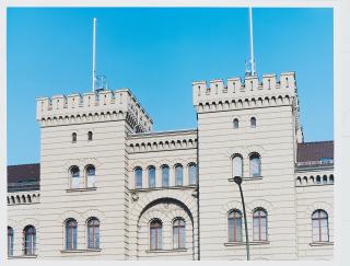 Annette Kelm - Finanzamt Kreuzberg, Mehringdamm.