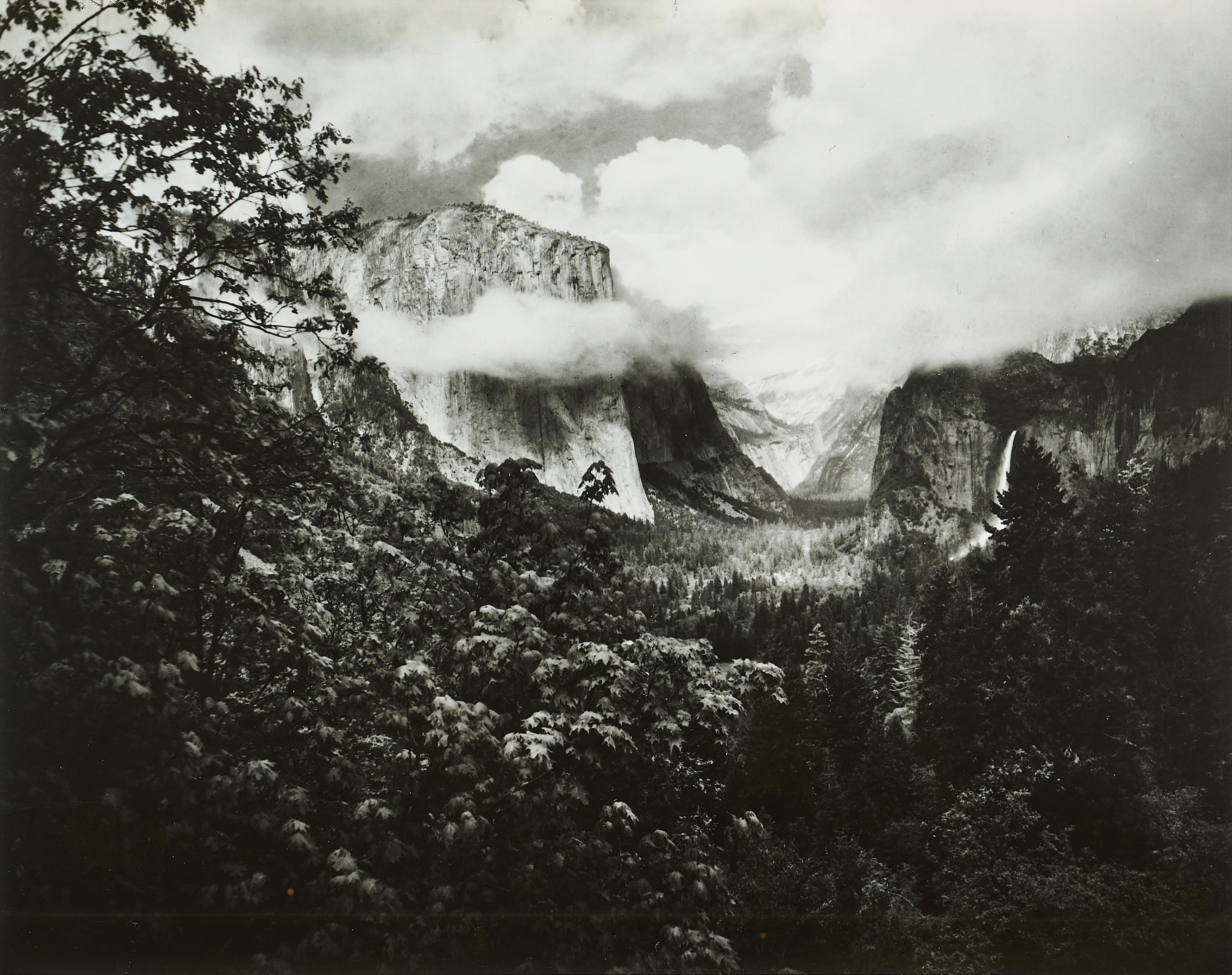 Ansel Adams - Yosemite Valley.