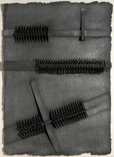 Arnaldo Pomodoro - Aste cielari (Pietra Rubia IV)