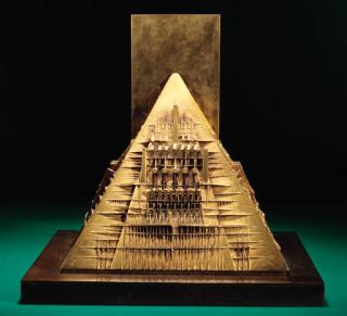 Arnaldo Pomodoro - Il potere (Agamennone bozzetto)