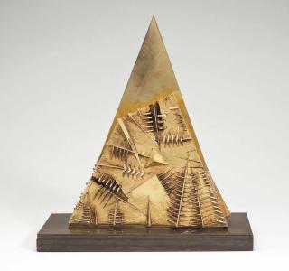 Arnaldo Pomodoro - Piramide