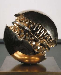 Arnaldo Pomodoro - Sfera