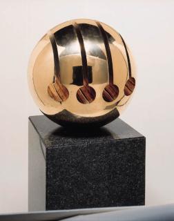 Arnaldo Pomodoro - Sfera