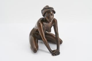 Arno Breker - Mädchen mit Tuch.