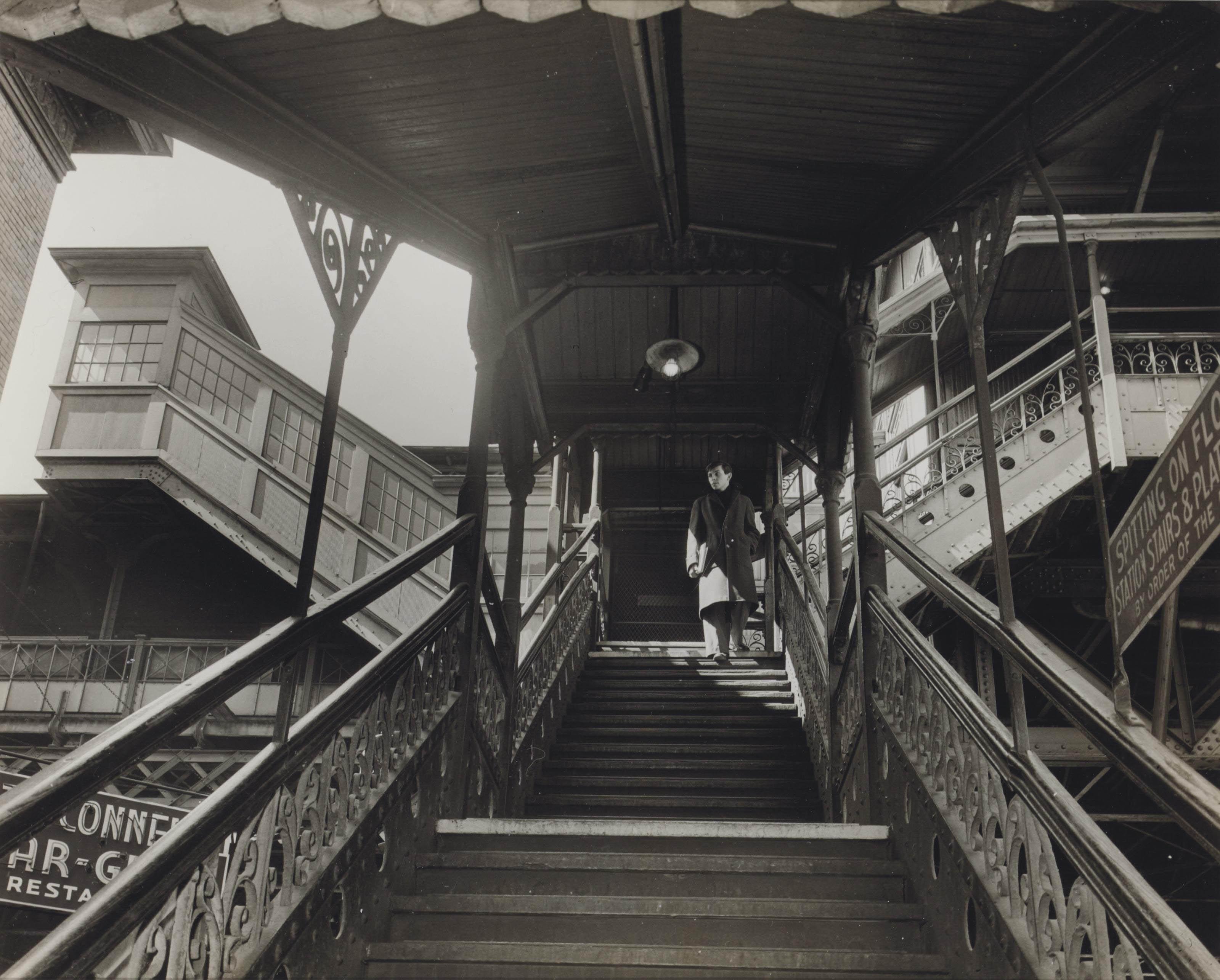 Arnold Eagle - Third Avenue El, 23rd Street Station, 1950