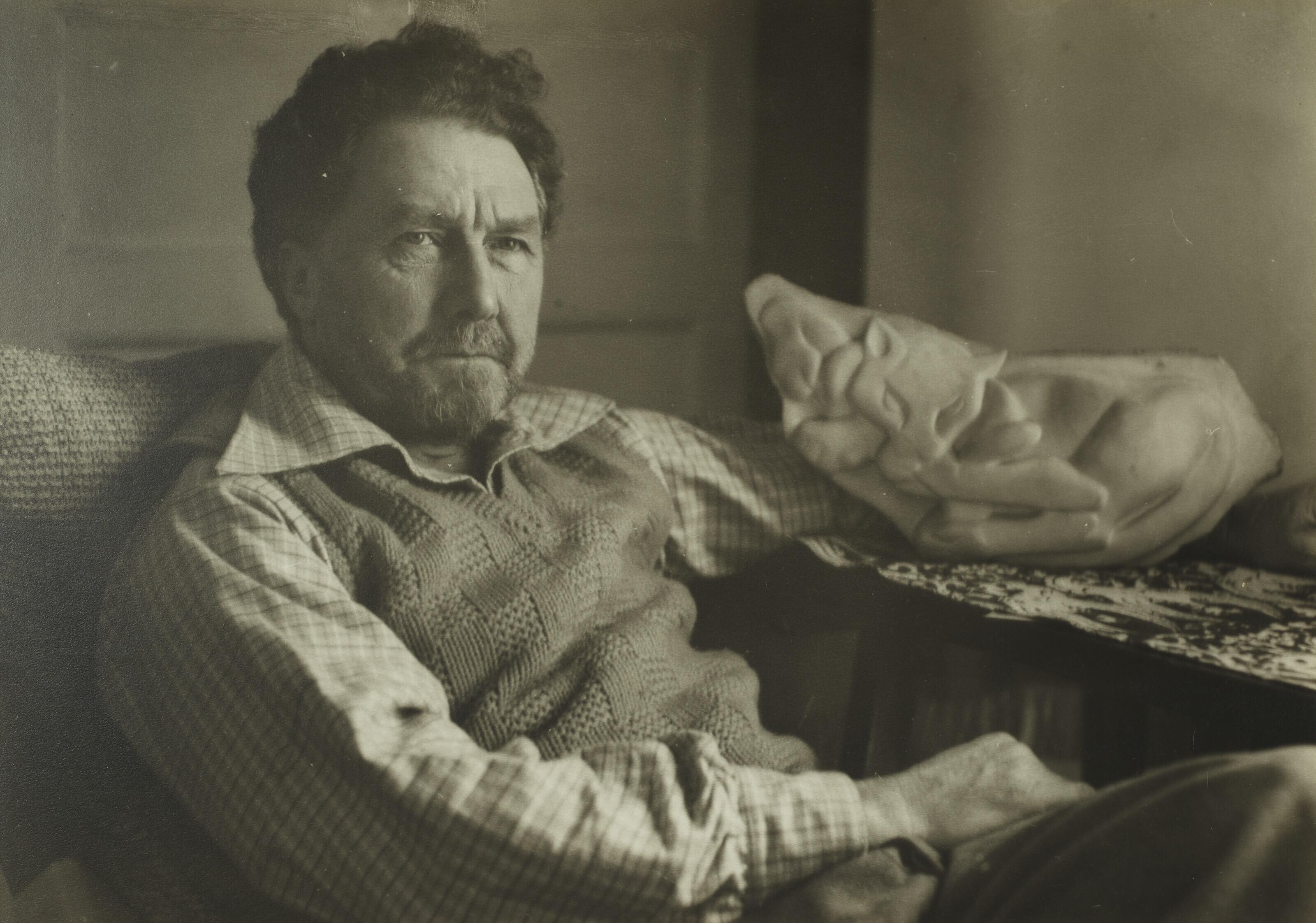 Arnold Genthe - Ezra Pound, 1939