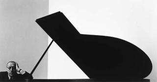 Arnold Newman - Igor Stravinsky (1946)