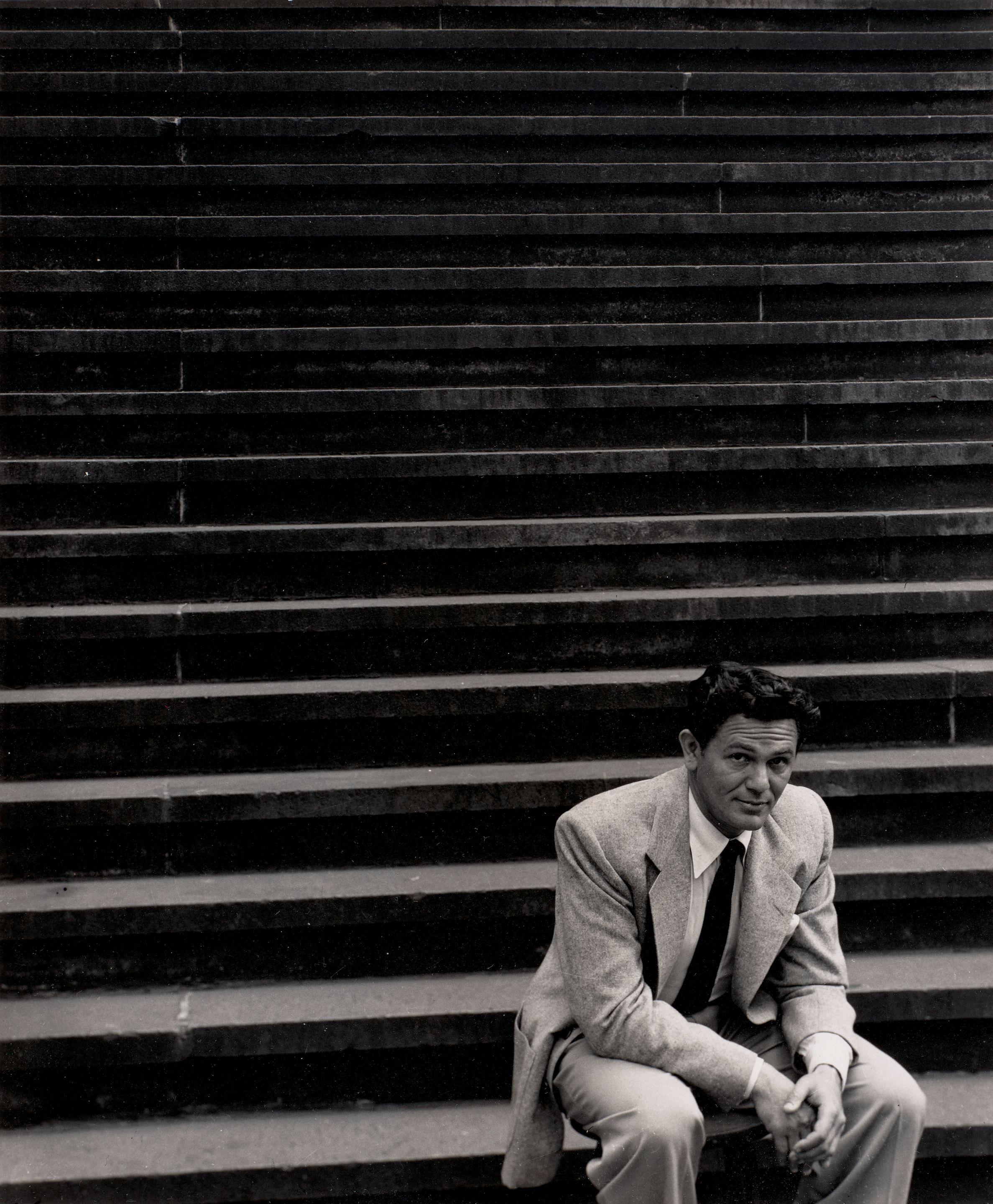 Arnold Newman - John Garfield