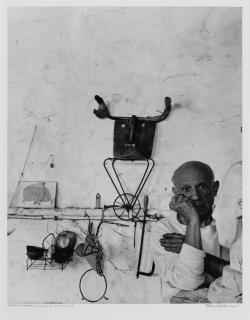 Arnold Newman - Pablo Picasso, Vallauris, France
