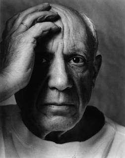 Arnold Newman - Picasso (1954)