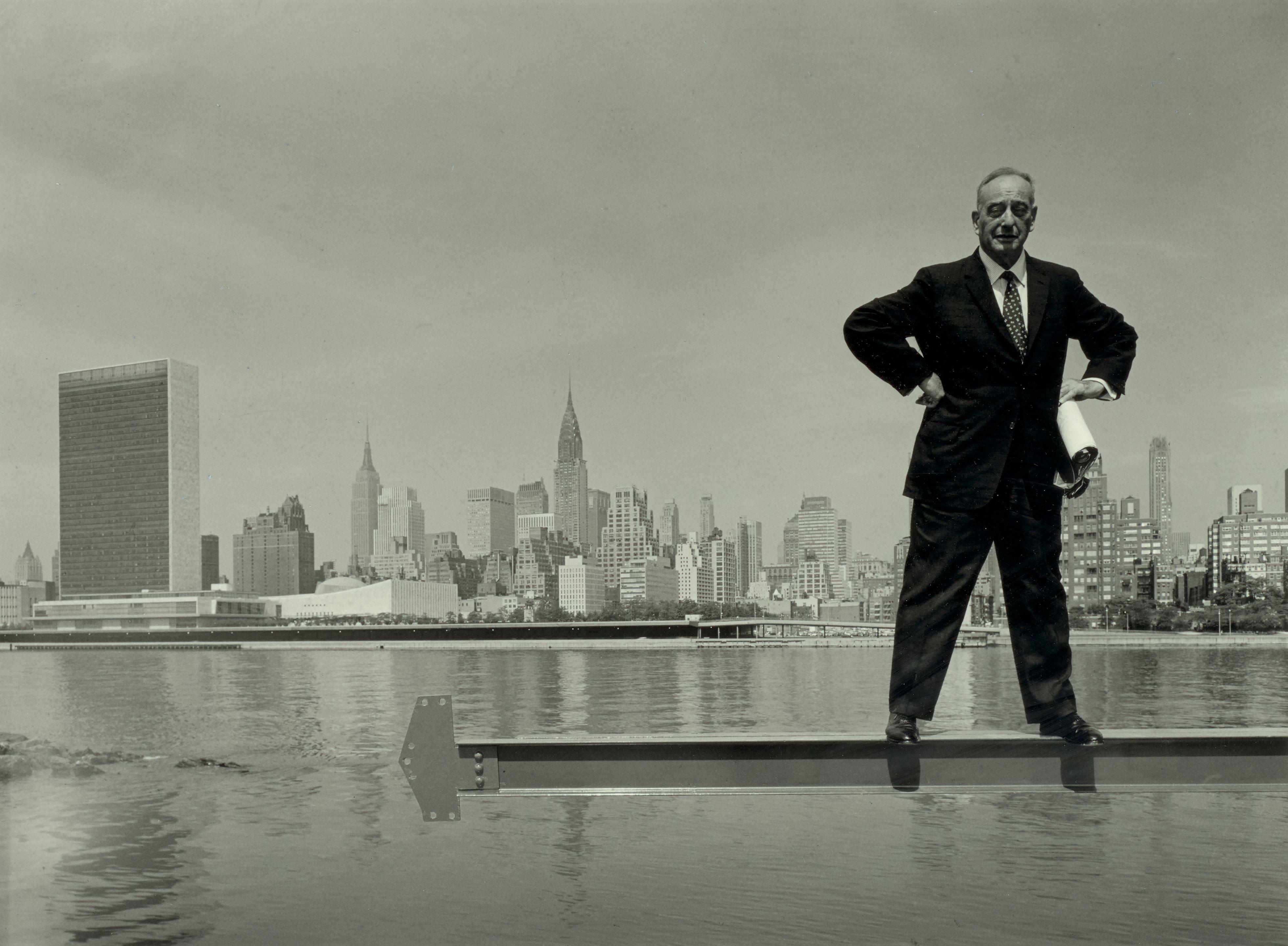 Arnold Newman - Robert Moses, New York City, from Roosevelt Island