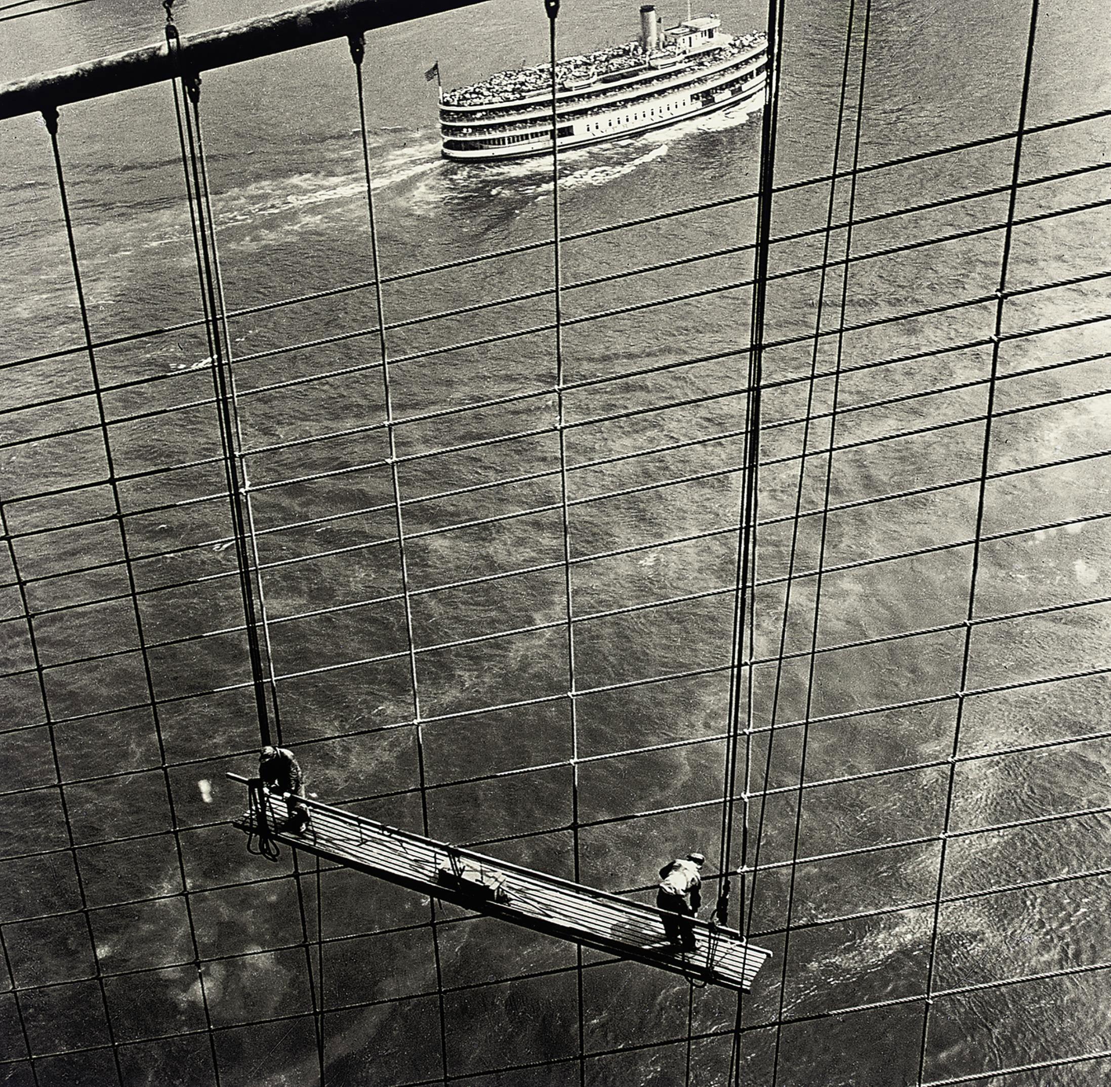 Arthur Leipzig - Brooklyn Bridge, 1946.
